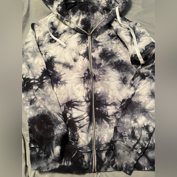 Purchased from Revolve: Generation X Karla tie dyed women’s hoodie in Small - Picture 2 of 4